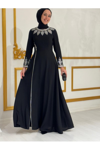 Zuhal Sagsöz Yaka Detay Elbise