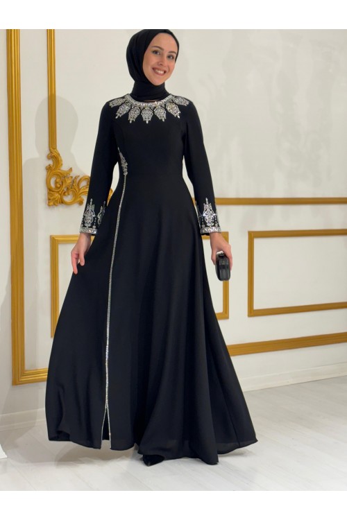 Zuhal Sagsöz Yaka Detay Elbise