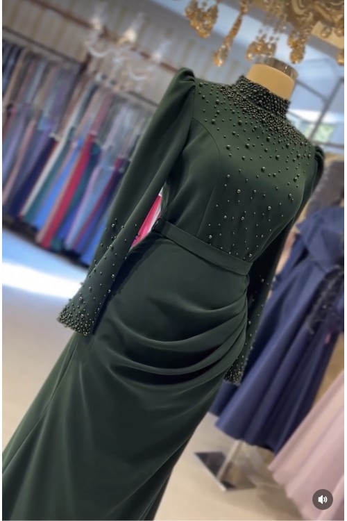 Zuhal Sagsöz Boncuk Drape  Elbise Yeşil Zuhal Sagsöz Boncuk Drape  Elbise Yeşil