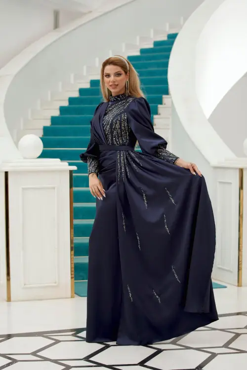 Al Marah Emily Abiye Lacivert