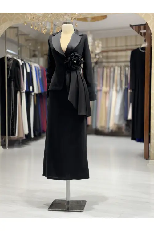 Zuhal Sagsöz Etek Ceket Krep Takım  